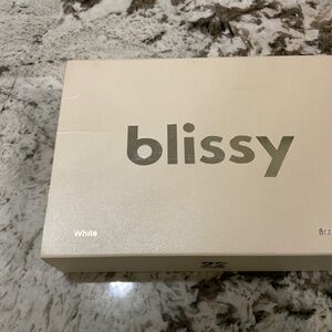 Blissy 100% pure Mulberry Silk pillow case